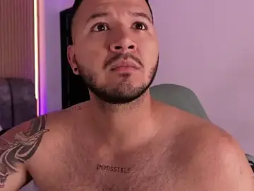 Stripchat Nude Webcam of mister_miike