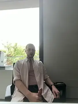 Stripchat Free Porn Cam of ItalianAlex