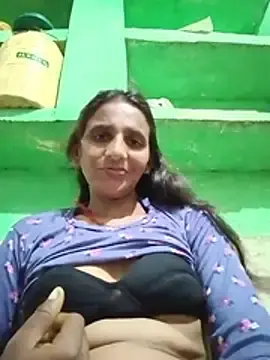 Stripchat Live Sex Cam of Baby__Shreya