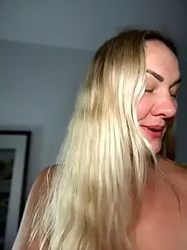 Stripchat Adult Webcams of NastyMilf_