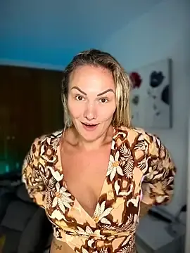 Stripchat Best Webcam of NastyMilf_