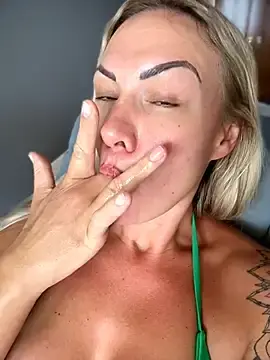 Stripchat Nude Webcam of NastyMilf_