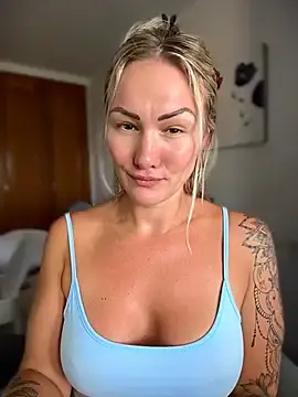 Stripchat Sex Chat of NastyMilf_
