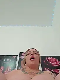 Stripchat Free Live Porn of natalygolden69