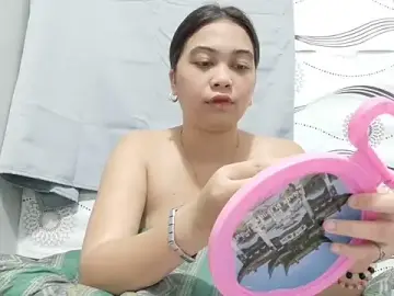 Stripchat Sex Cam of Ursexyasianskinny
