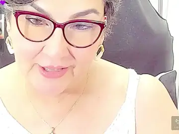 Stripchat Free Live Porn of cataleya_mom