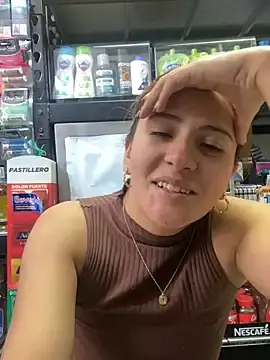 Stripchat Free Porn Cam of Andrea_19blonde