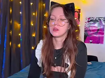 Stripchat Adult Webcams of ViolettMo0n