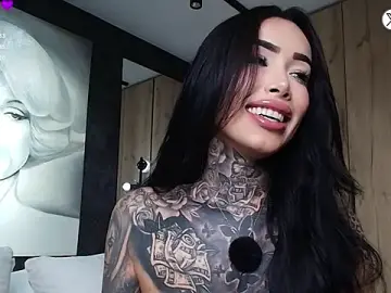 Stripchat Nude Webcam of belllbonniie