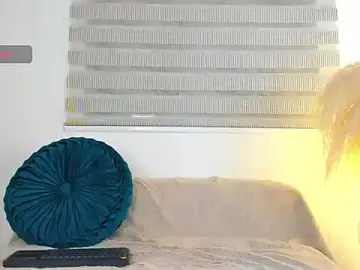 Stripchat Live Sex of hollyprincess_2
