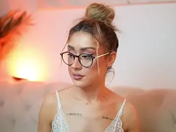 Stripchat Best Webcam of AileenKiss
