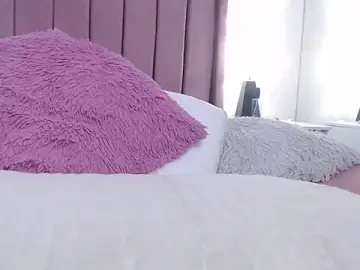 Stripchat Live Sex Cam of Emma_Foxi