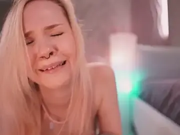 Stripchat Free Live Porn of NinaMint