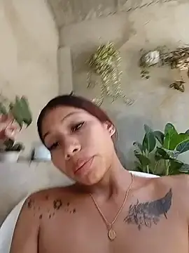 Stripchat Live Sex Cam of Rous-squir