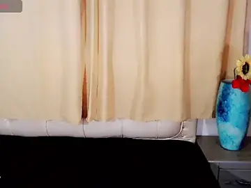 Stripchat Live Sex Cam of jymena_xxx