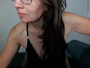 Stripchat Live Porn of Ella_Next_Door