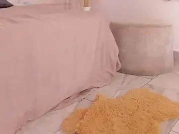 Stripchat Free Porn Cam of Mariapettit