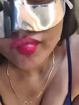 Stripchat Free Live Porn of Desi_seductress