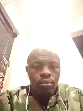 Stripchat Watch Live Sex Cams of DigCrok