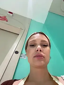 Stripchat Free Live Porn of Girl-Mia