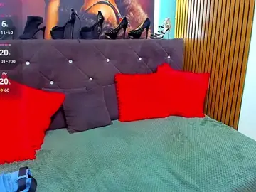 Stripchat Best live sex cam show of LauraSiin