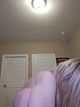 Stripchat Adult Webcam of AmethystFoxx