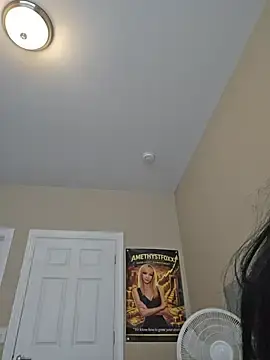 Stripchat Live Sex Cam of AmethystFoxx