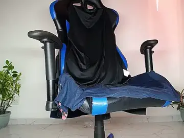 Stripchat Best live sex cam show of MAXJONES_2