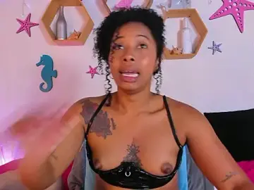 Stripchat Watch Live Sex Cams of Tanissha_curly