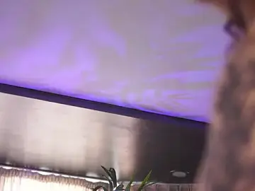 Stripchat Live Sex of HotBustyBabeX