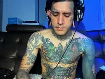 Stripchat Free Porn Cam of jhonny__ackerman