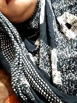 Stripchat Adult Video Chat of Indian-Nazia