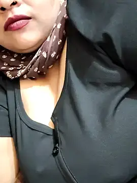 Stripchat Watch Live Sex Cams of Indian-Nazia