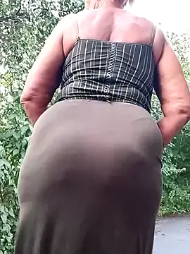 Stripchat Adult Webcam of yalukerya