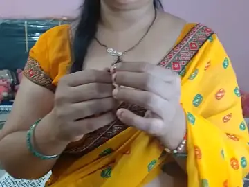 Stripchat Sex Cam of Sexy_Yashvi