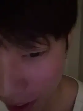 Stripchat Sex Cam of Ethan_64724