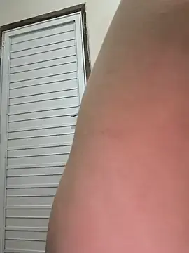 Stripchat Sex Cam of VIC22SECRET