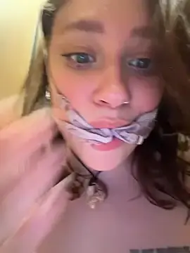 Stripchat Live Sex Cam of lucy-joy