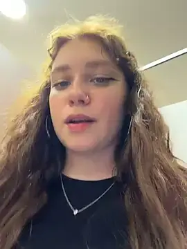 Stripchat Best live sex cam show of lucy-joy