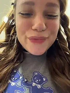 Stripchat Free Live Porn of lucy-joy