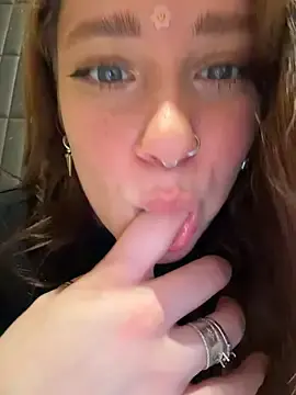 Stripchat Nude Webcam of lucy-joy