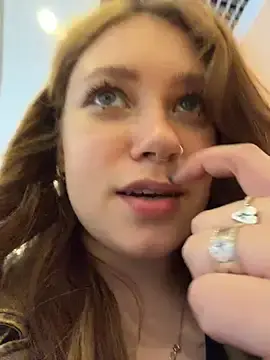 Stripchat Free Porn Cam of lucy-joy