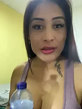Stripchat Live Sex of Hanna-Queenss