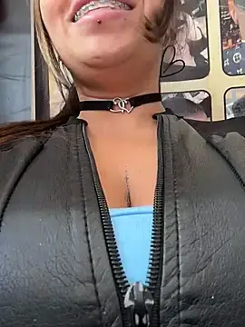 Stripchat Adult Webcam of LIZ-06_