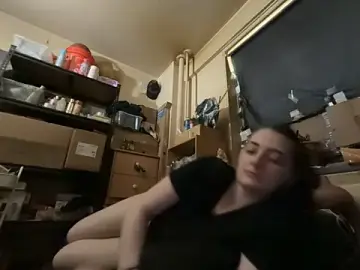 Stripchat Sex Chat of Snowbunnycake_131