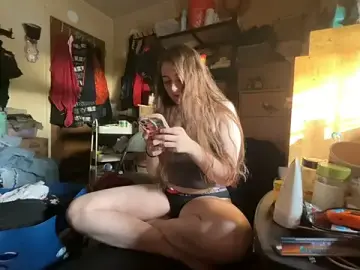 Stripchat Sex Chat of Snowbunnycake_131