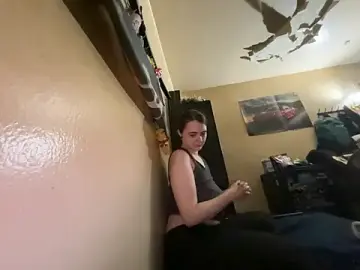 Stripchat Live Porn of Snowbunnycake_131