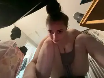 Stripchat Private Sex Chat of Snowbunnycake_131
