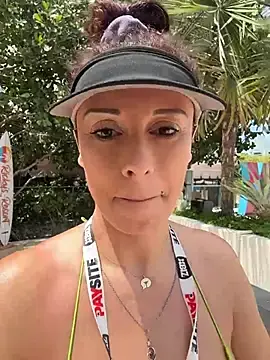 Stripchat Live Porn of therealbeverlycious