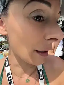 Stripchat Live Porn of therealbeverlycious